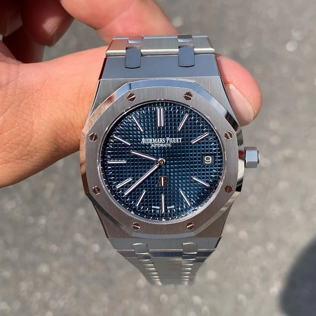 Electric Macan EV Watch collectors - let's talk watches here! E0C30CDF-ED31-47CE-BB35-0DC59F8503F9