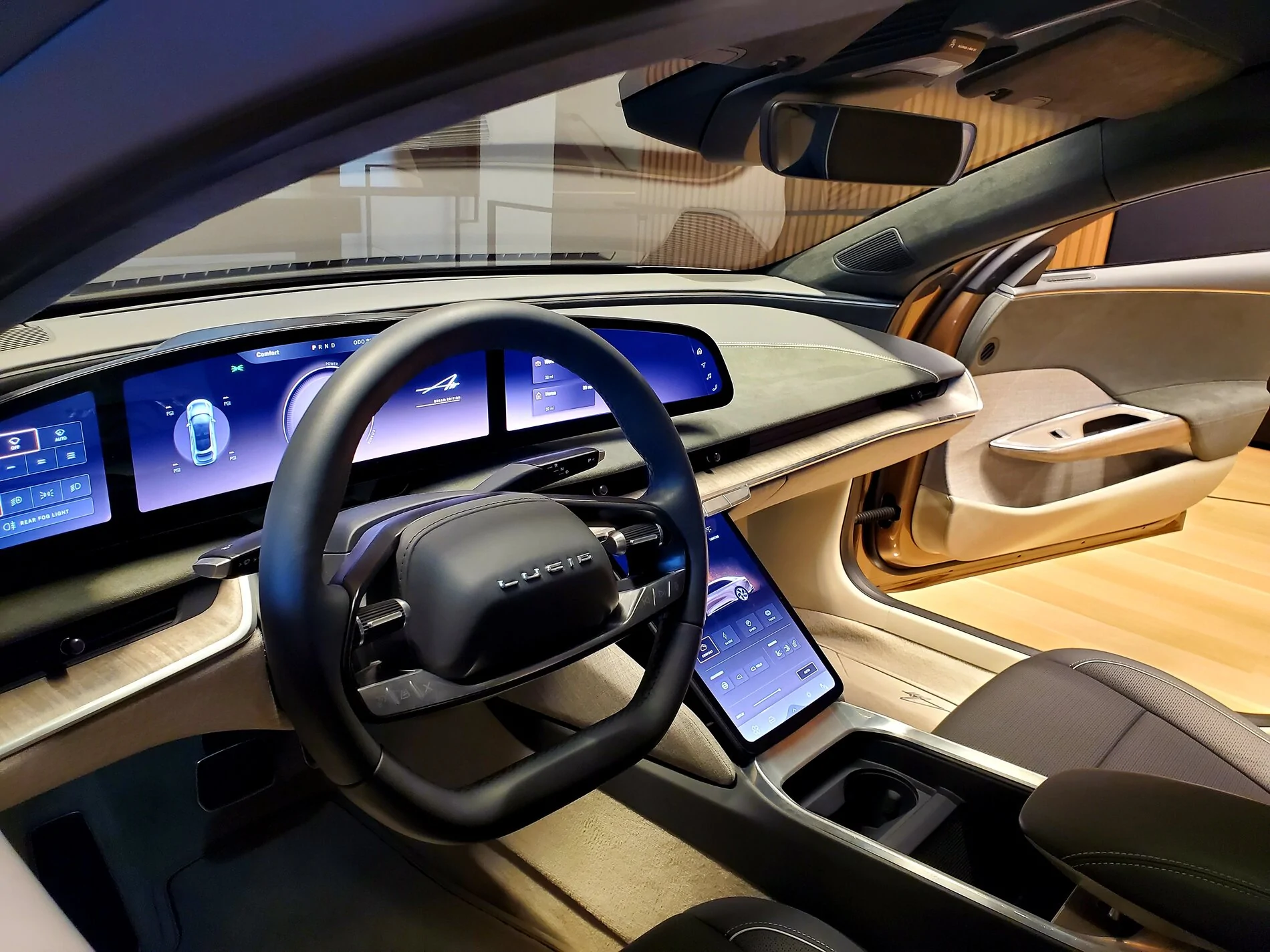 Electric Macan EV Lucid Air - Motor Trend Review 20201203_162905