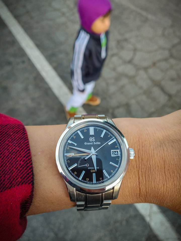 Electric Macan EV Watch collectors - let's talk watches here! received_380745590450815