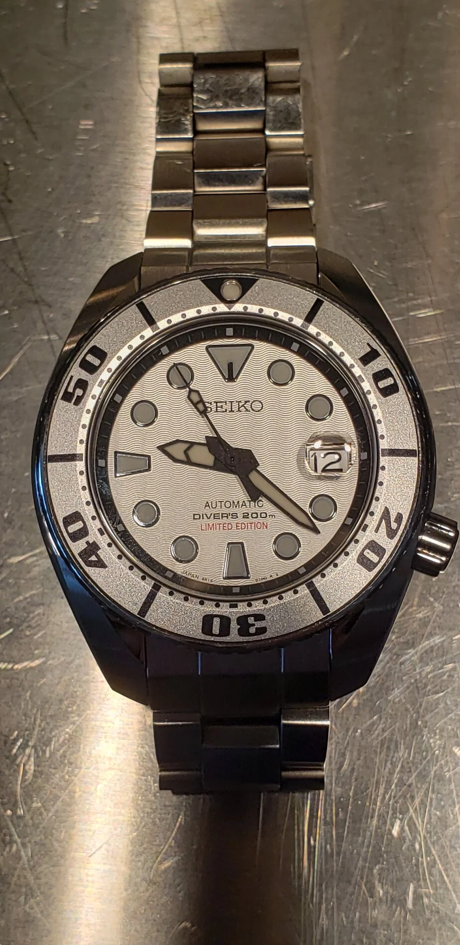 Electric Macan EV Watch collectors - let's talk watches here! Seiko Silver Surfer JDM