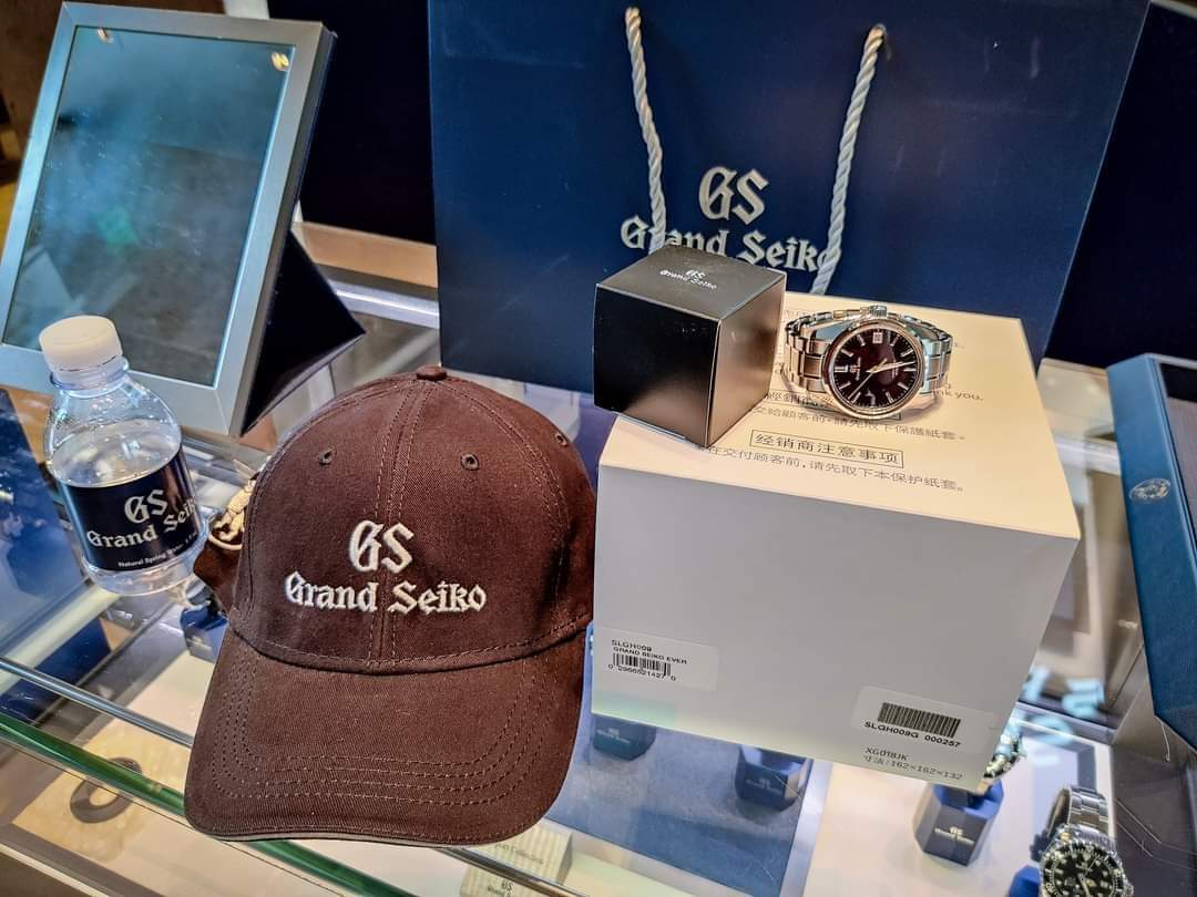 Electric Macan EV Watch collectors - let's talk watches here! FB_IMG_1644107973394