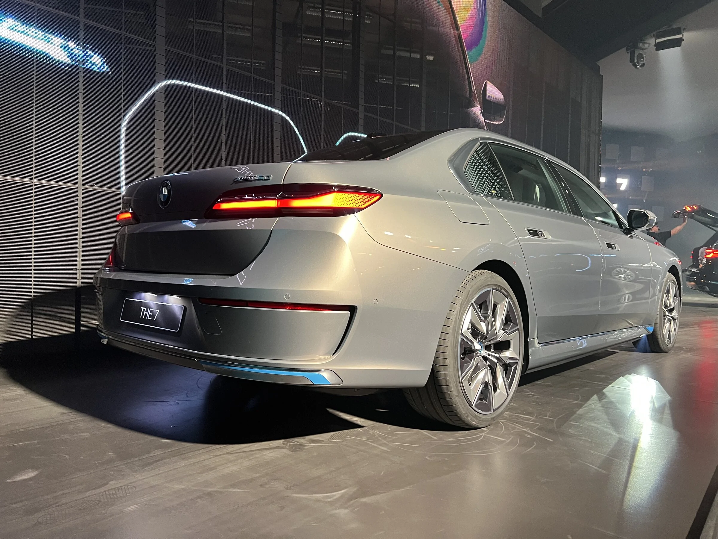 Electric Macan EV The New 7 Series BMW 805F03BD-BAE7-450D-9116-779D54EE7592