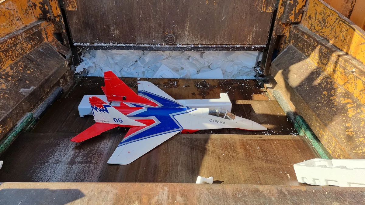 Electric Macan EV Other Hobbies MiG-29_ByeBye_20220414-