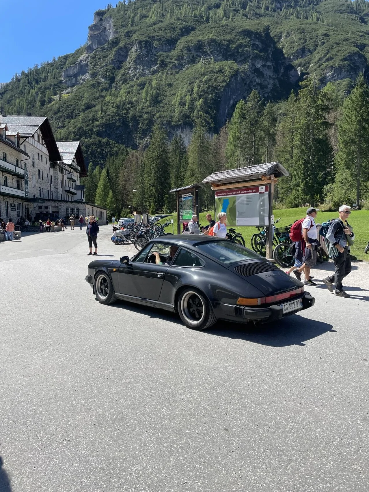 Electric Macan EV Help! I am planning a nice drive around the Dolomites! carr