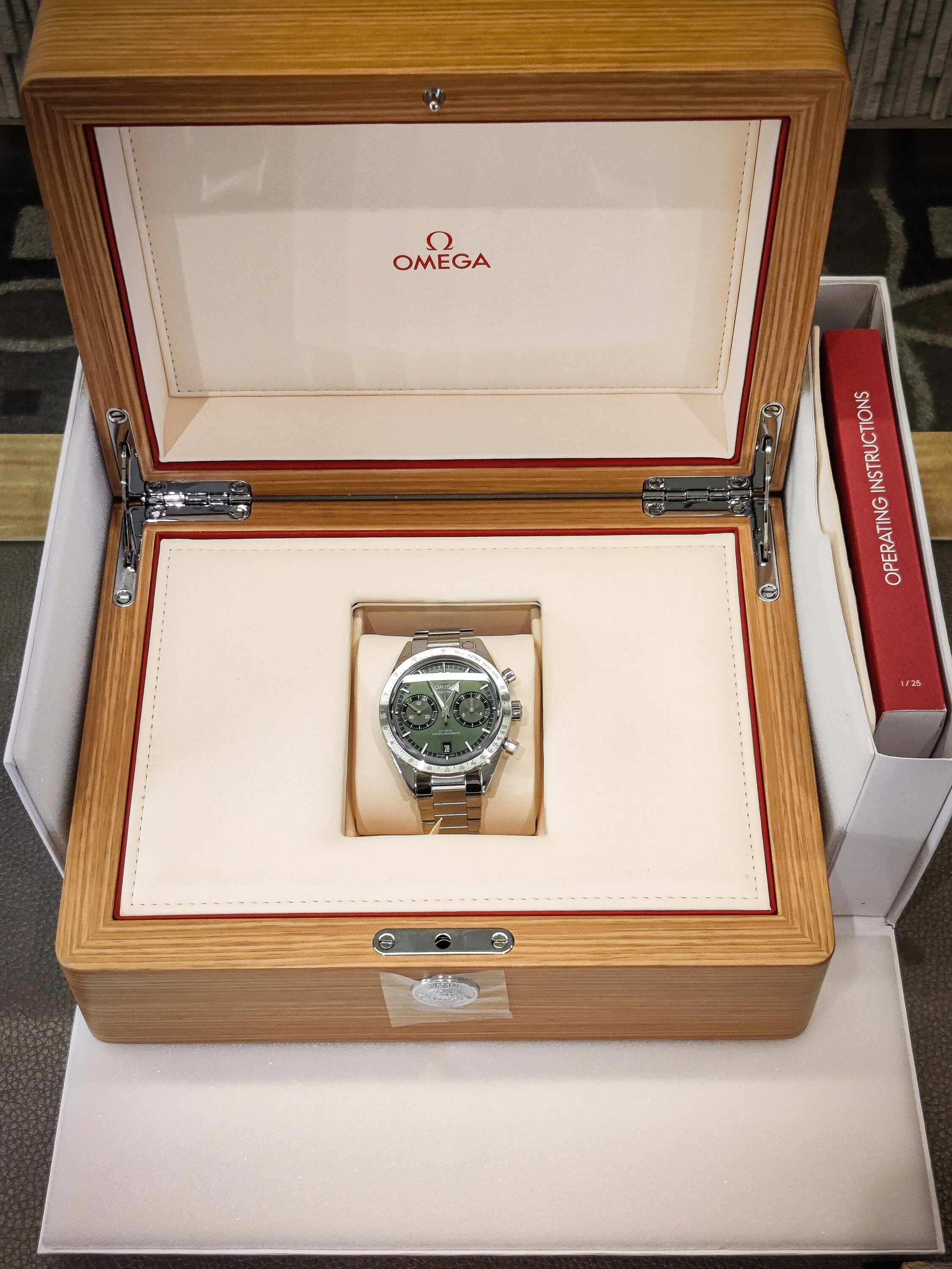 Electric Macan EV Watch collectors - let's talk watches here! PSX_20221128_125709