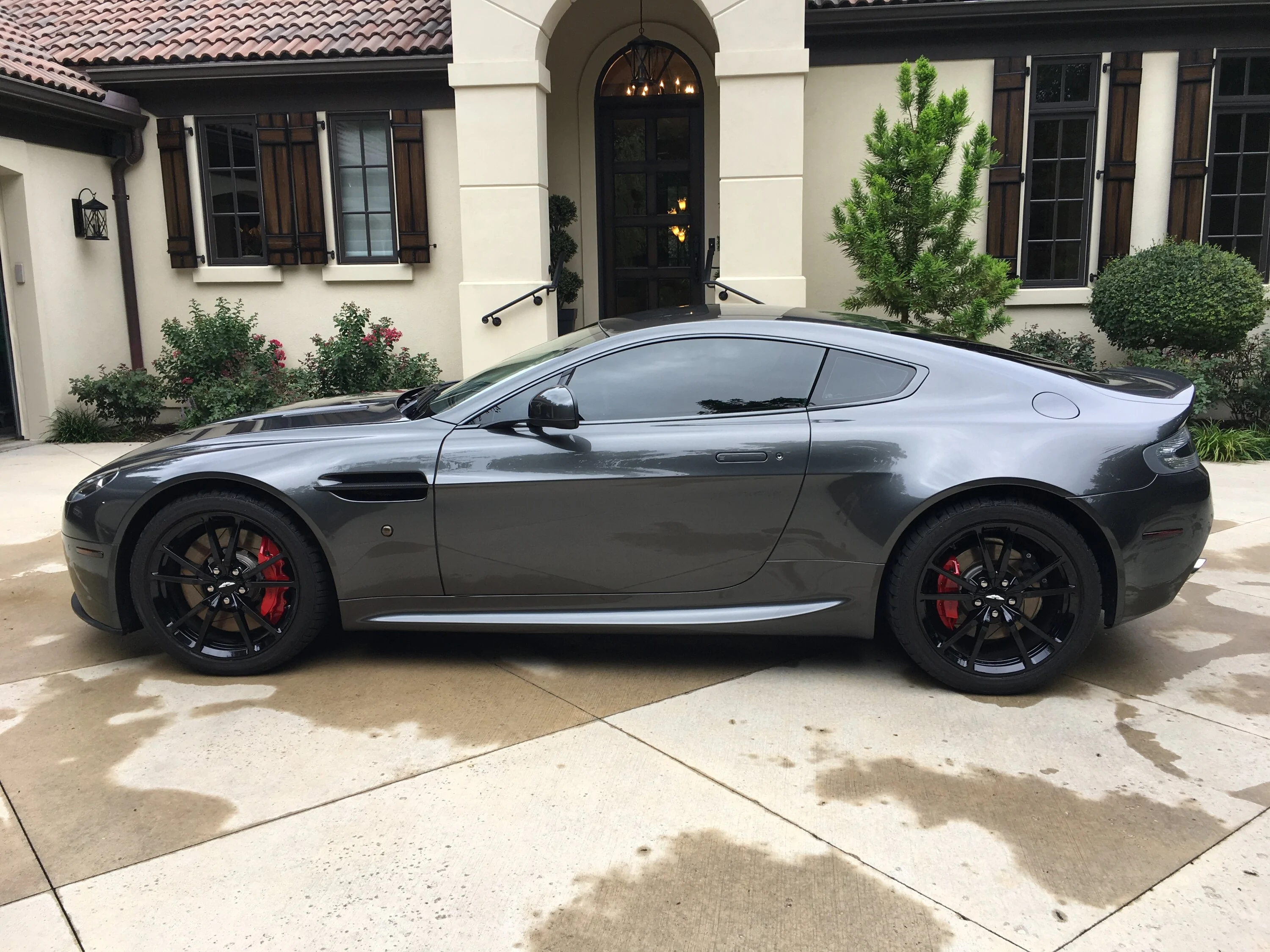 Electric Macan EV Are you also susceptible to marketing that makes you crave cars that would be awful in reality? IMG_3559