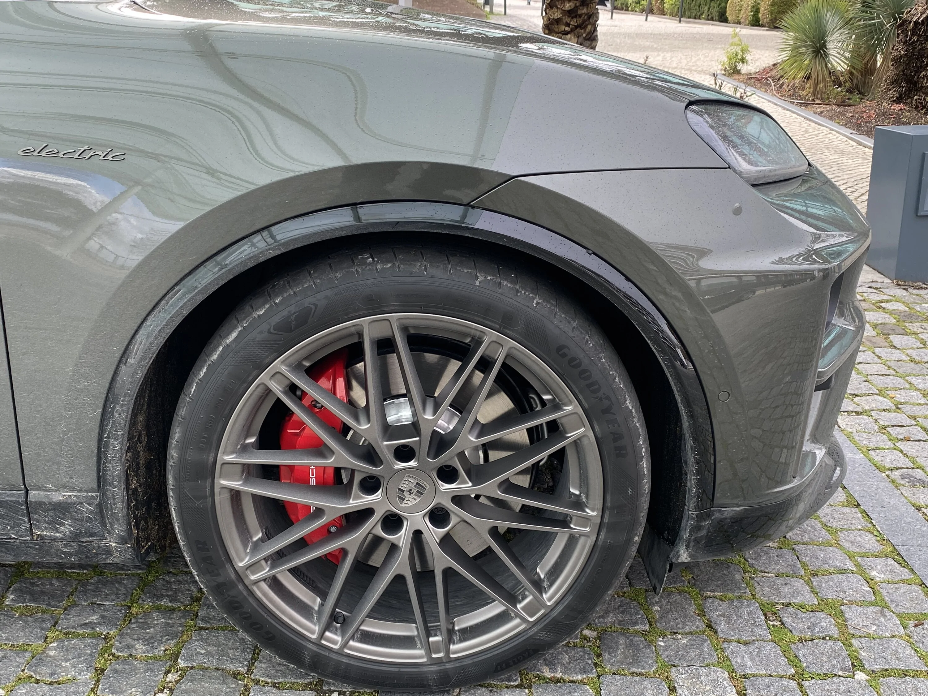 Electric Macan EV MACAN BEV spotted in Lisbon - Portugal IMG_1626