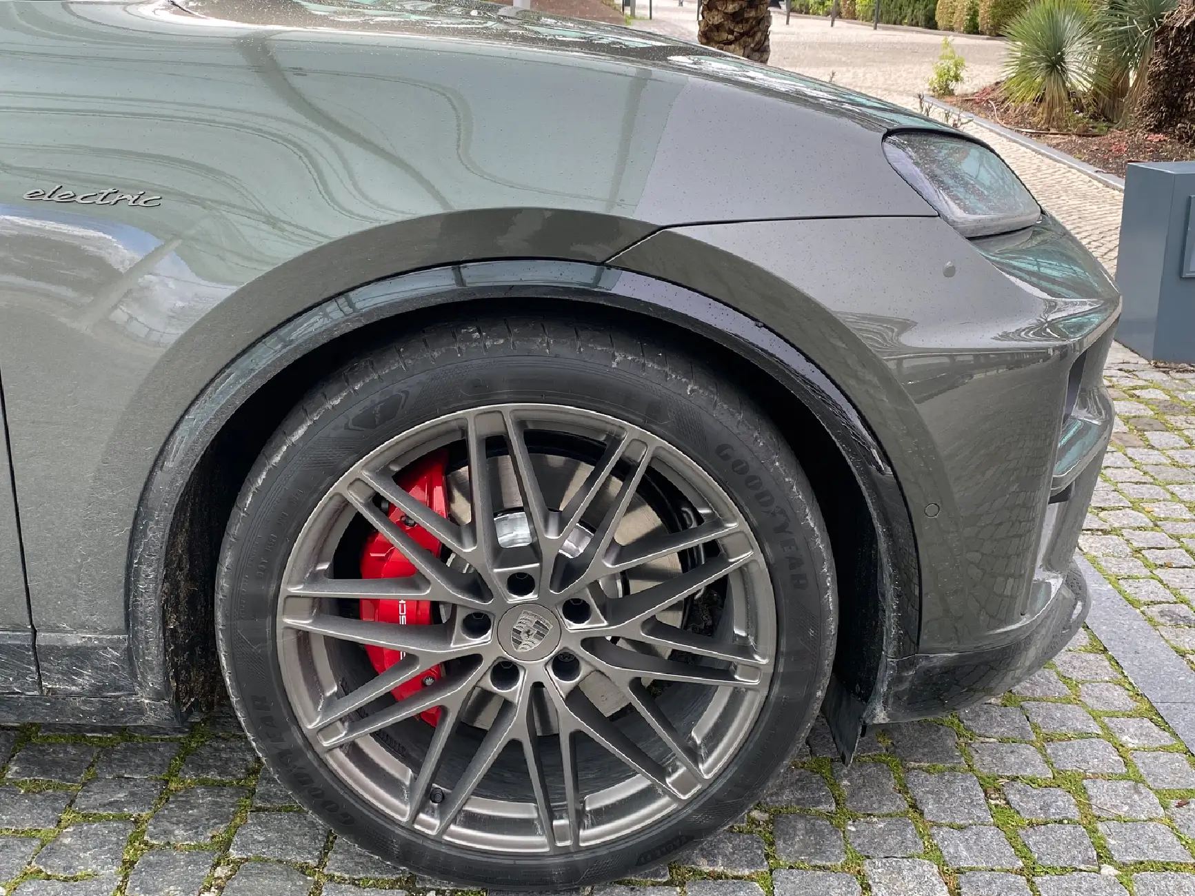 Electric Macan EV How did this one become Speed Yellow? IMG_0308