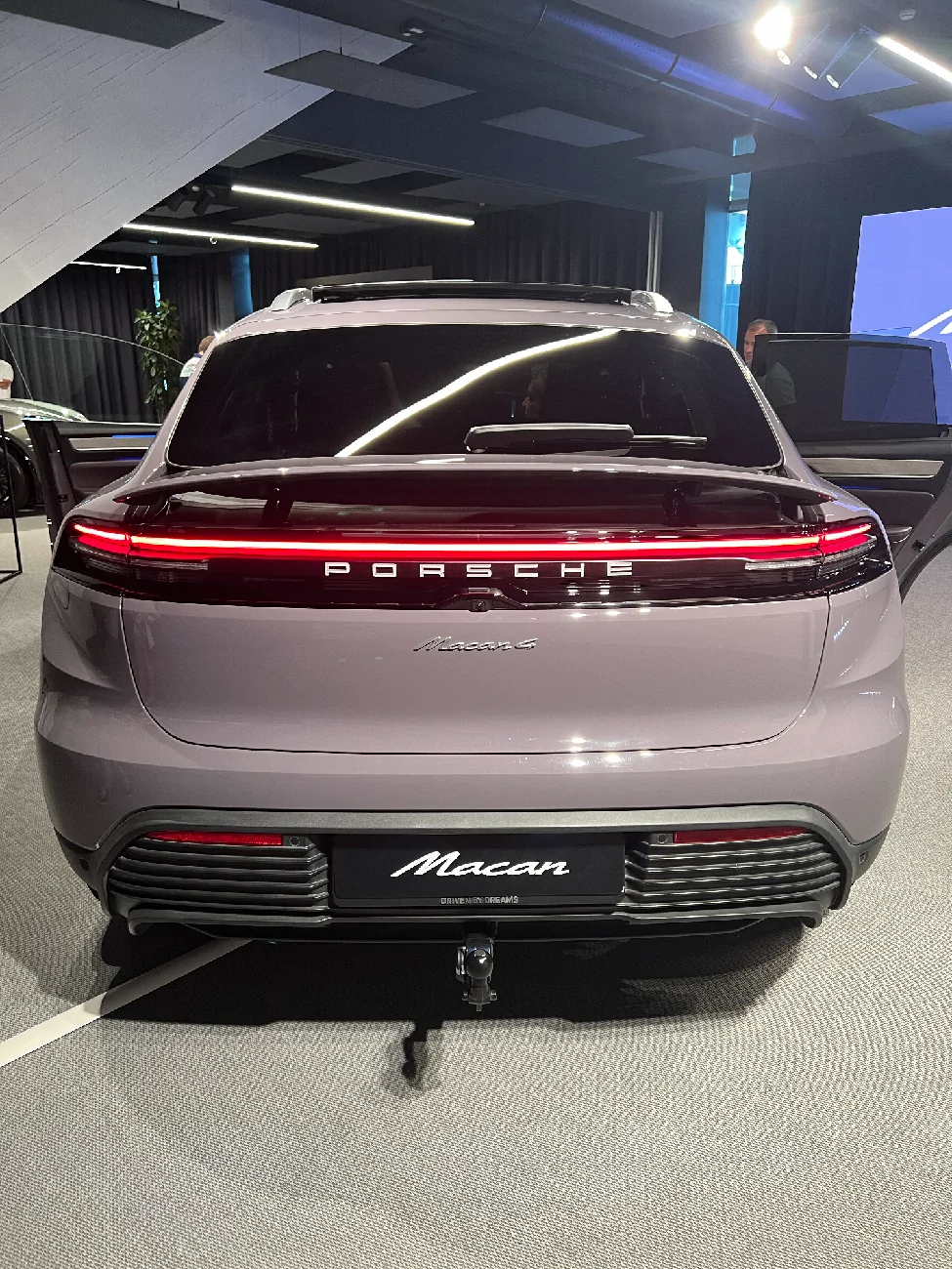 Electric Macan EV Macan EV Presentation in PEC Franciacorta (ITALY) -- Turbo and Macan EV 4 (Aventurine Green + Provence) IMG_4271