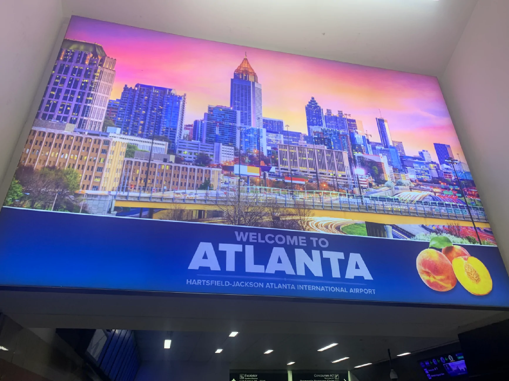 Electric Macan EV Test drive review of Macan EV @ PEC ATL Experience w/ comparison vs. ICE Macan IMG_1509