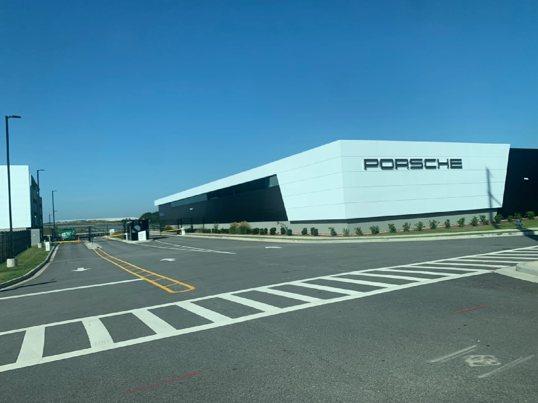 Electric Macan EV Test drive review of Macan EV @ PEC ATL Experience w/ comparison vs. ICE Macan img_1516-png