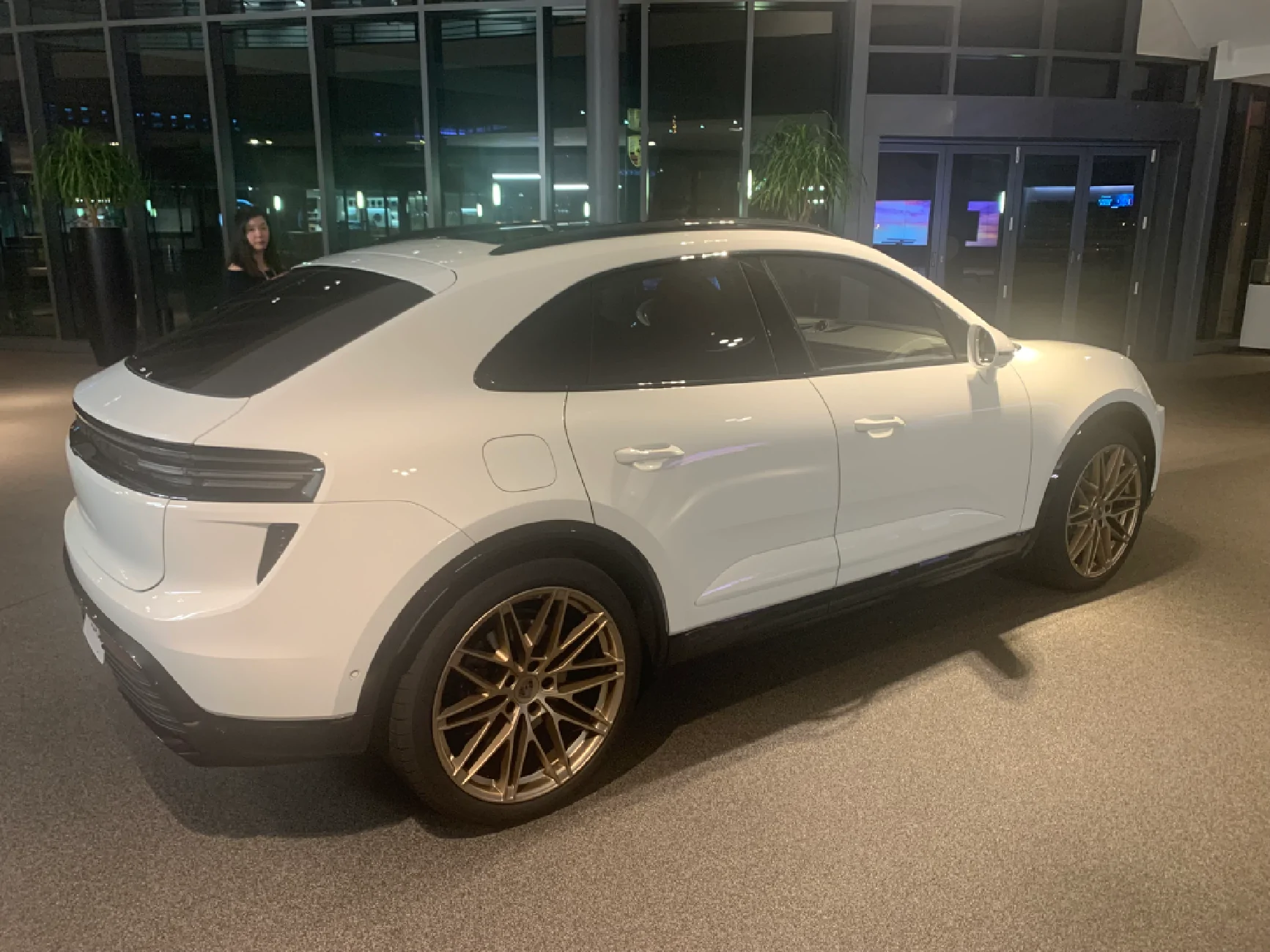 Electric Macan EV Test drive review of Macan EV @ PEC ATL Experience w/ comparison vs. ICE Macan img_1789-png