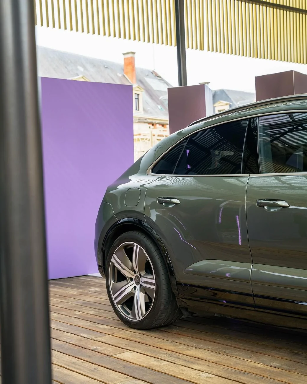 Electric Macan EV AVENTURINE GREEN Macan EV Photos Thread Aventurine Green Metallic Electric Macan EV 2
