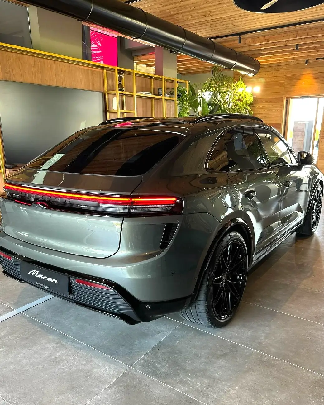 Electric Macan EV AVENTURINE GREEN Macan EV Photos Thread Electric Porsche Macan EV Aventurine Green Color 1