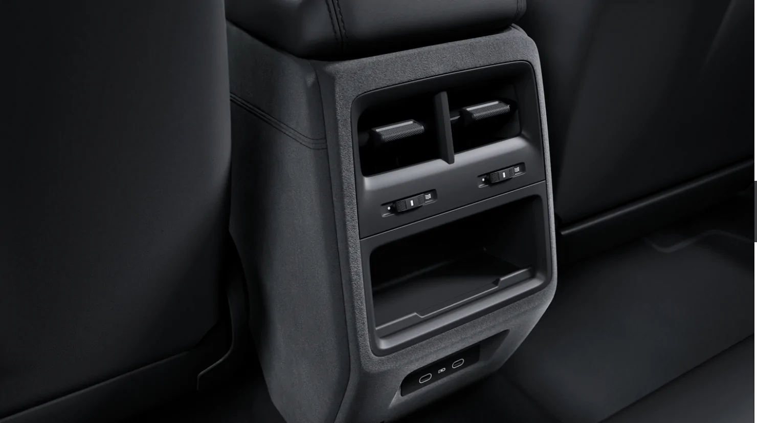 Electric Macan EV Thoughts on Frame center console leather or Race-Tex Cars — Porsche Car Configurator Screenshot 2024-08-02 at 09.42.39@2x