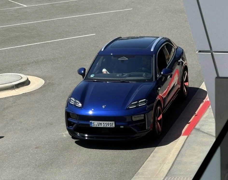 Electric Macan EV GENTIAN BLUE Macan EV Photos Gentian Blue Macan EV Electric PEC LA 2