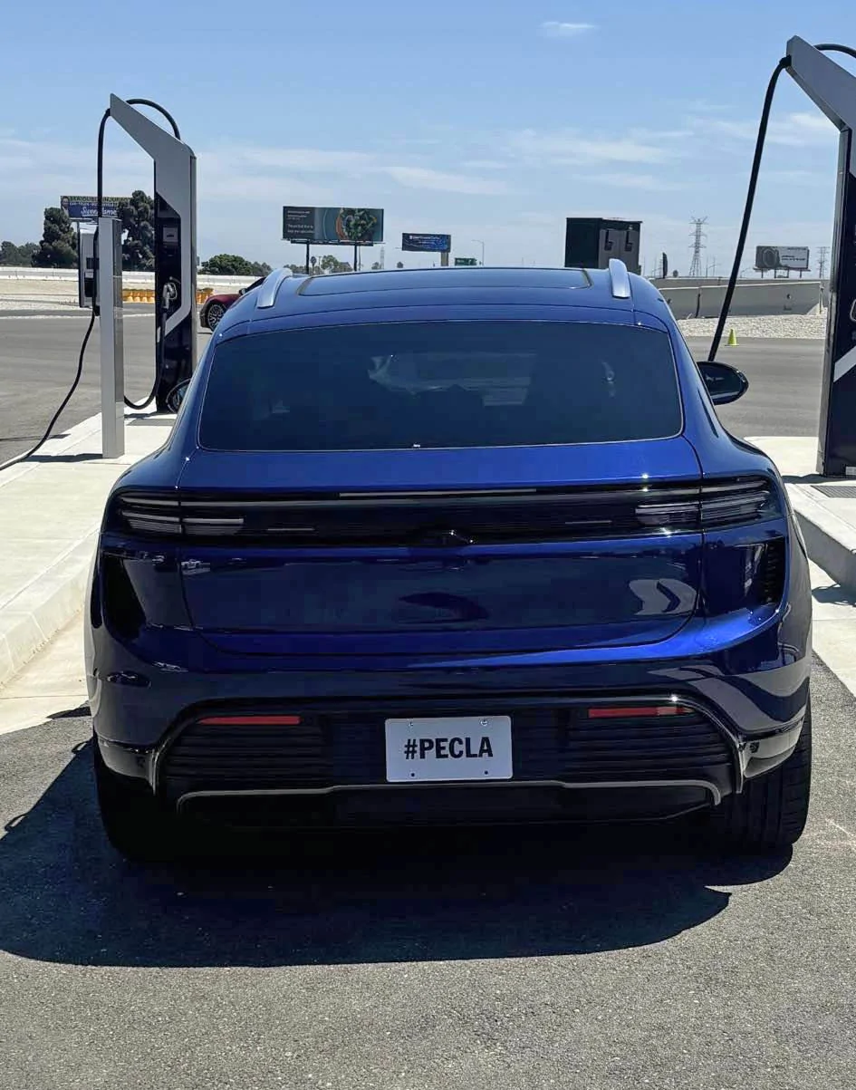 Electric Macan EV GENTIAN BLUE Macan EV Photos Gentian Blue Macan EV Electric PEC LA 3
