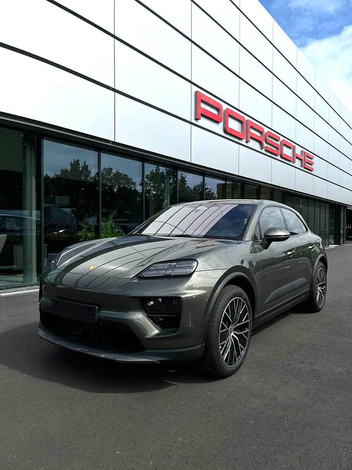 Electric Macan EV AVENTURINE GREEN Macan EV Photos Thread macan electric ev netherlands dealer 2