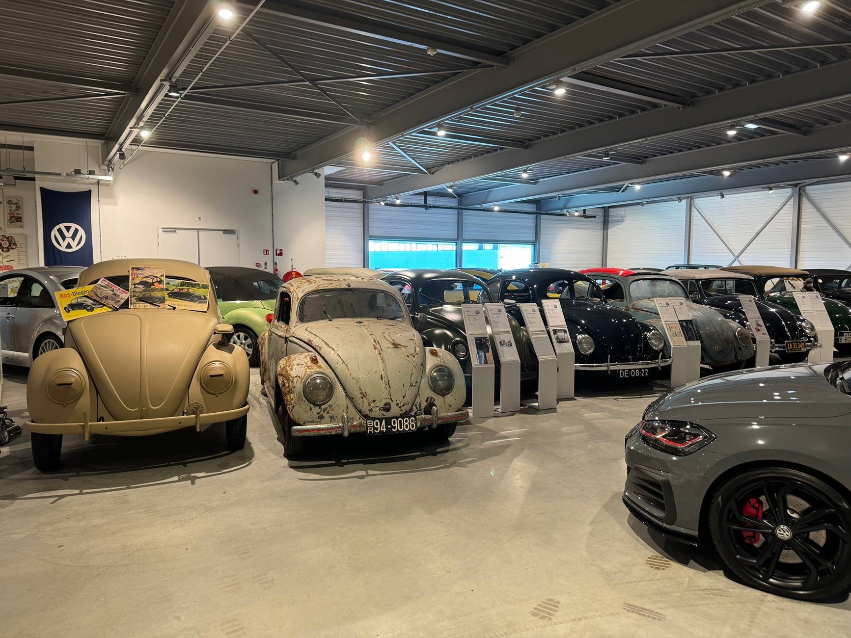 Electric Macan EV Macan Electric EV delivered to Netherlands dealer IMG_5864