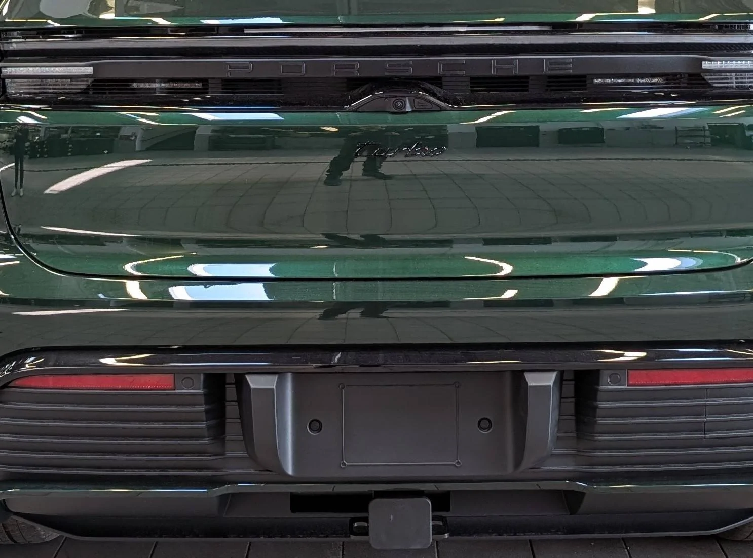 Electric Macan EV OAK GREEN Macan EV Photos Thread PXL_20240824_152023989.RAW-01.COVER2