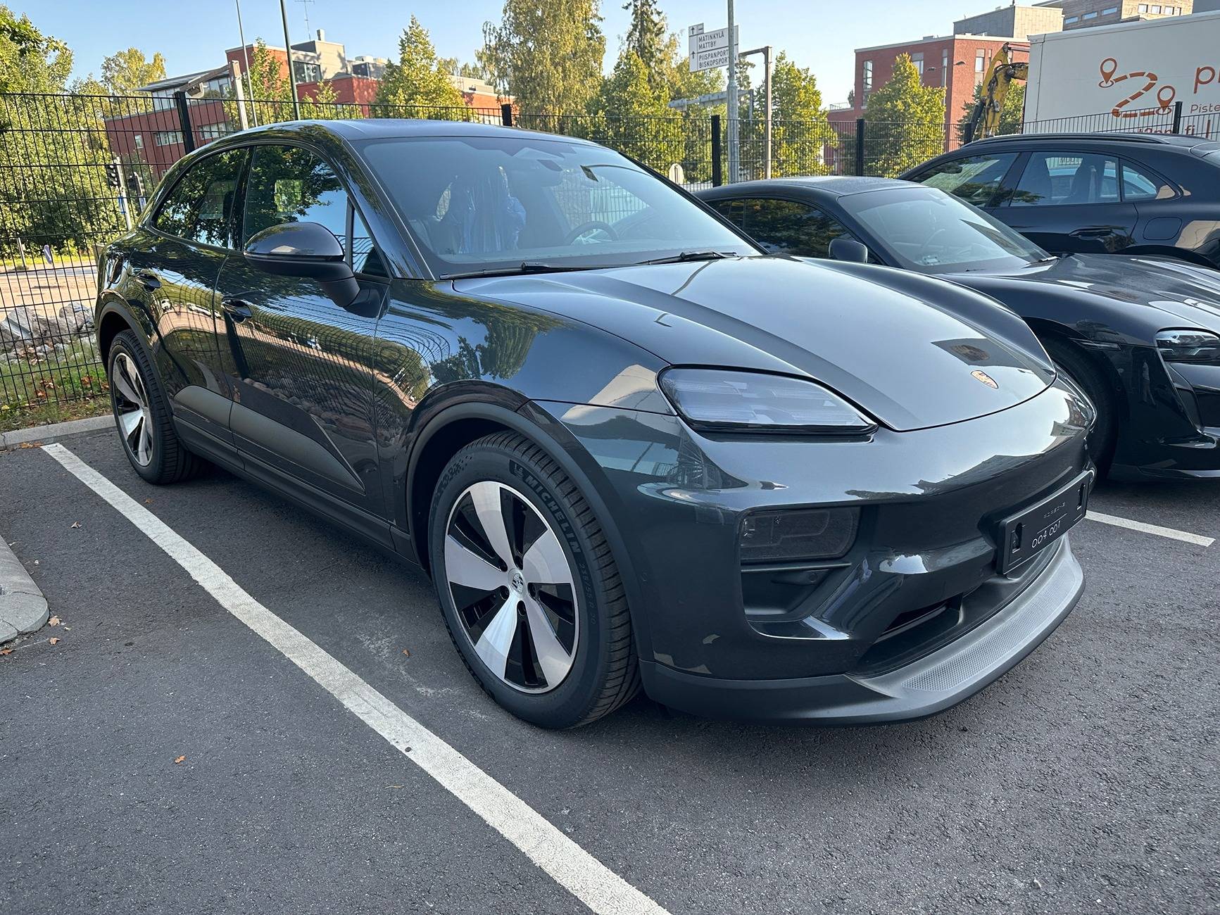 Electric Macan EV VOLCANO GREY Macan EV Photos Thread IMG_2586.JPG