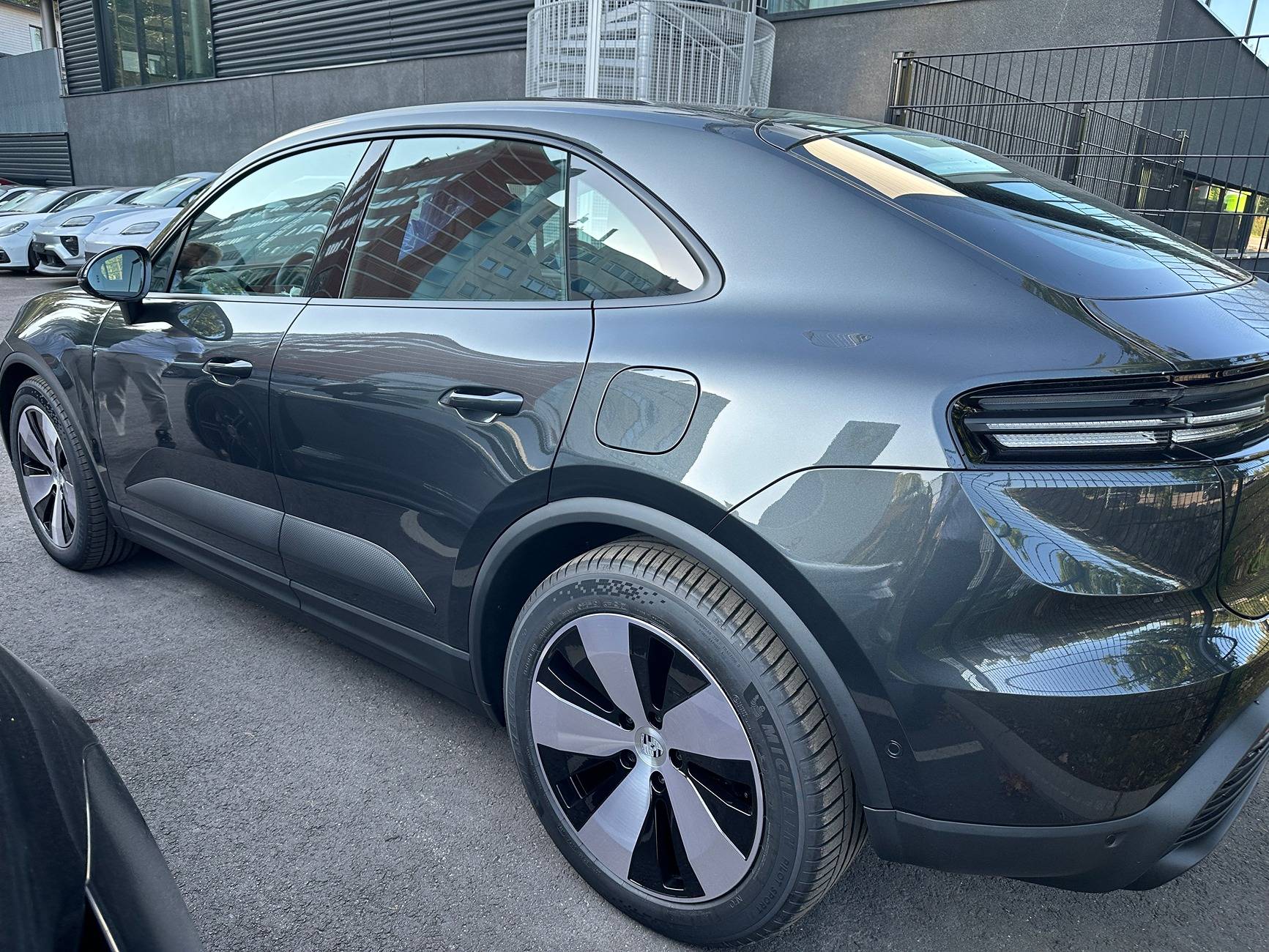 Electric Macan EV VOLCANO GREY Macan EV Photos Thread IMG_2587.JPG