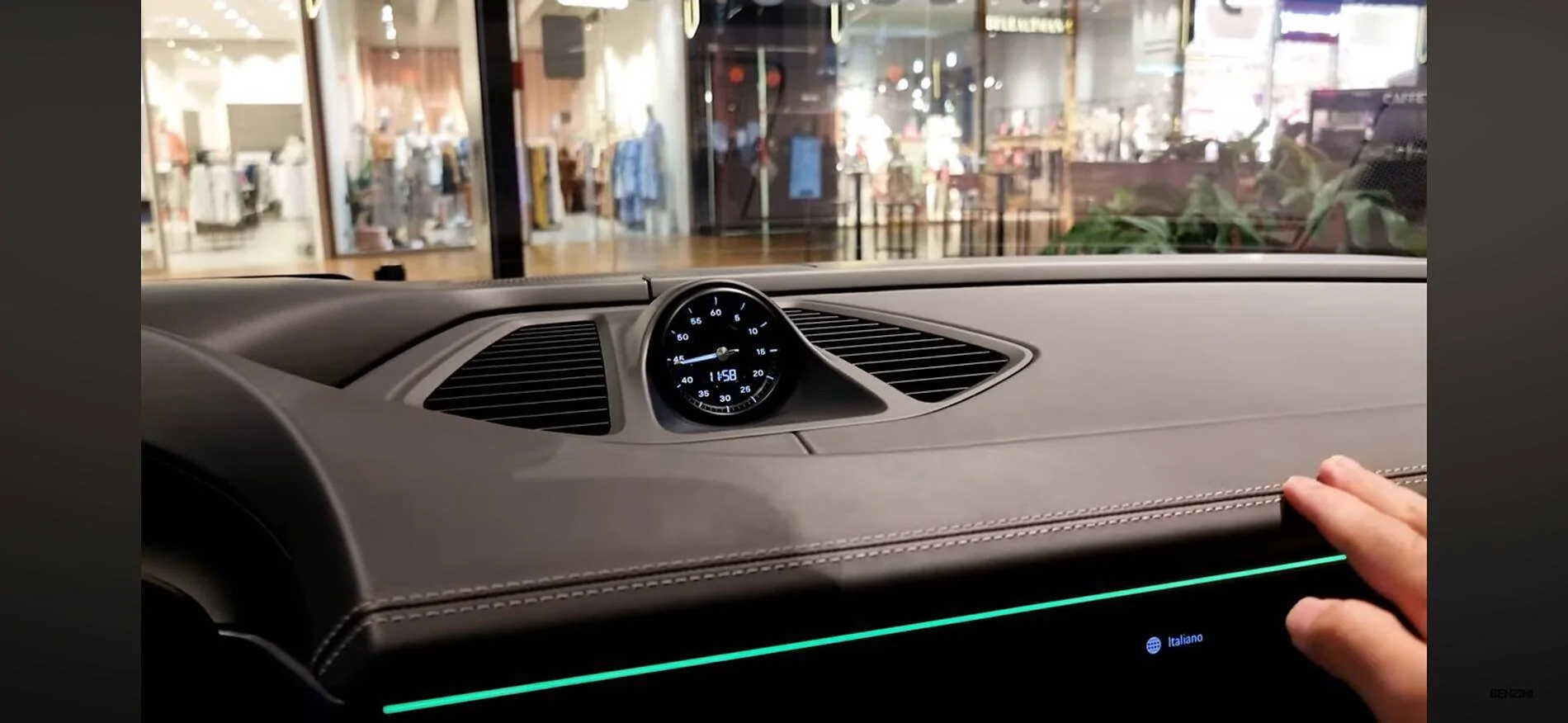 Electric Macan EV Leather package vs interior (dashboard material?) IMG_9353