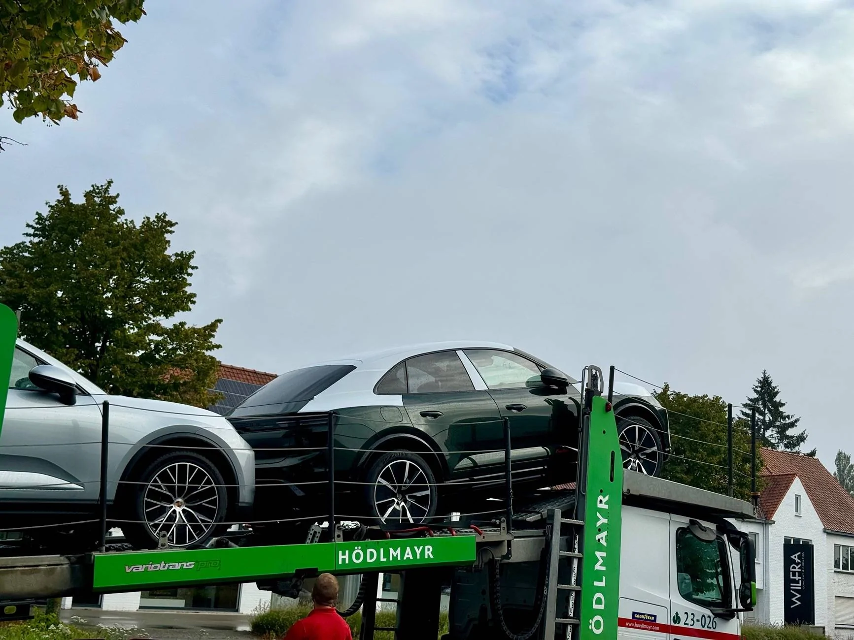 Electric Macan EV New Macan 4 and Turbo EV delivery to local dealer (photos) IMG_5939