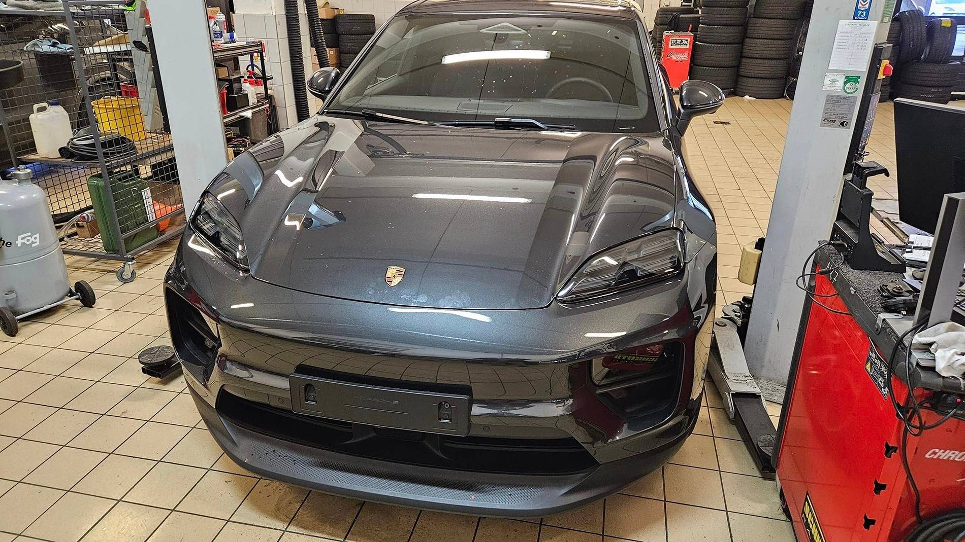 Electric Macan EV VOLCANO GREY Macan EV Photos Thread Volcano Grey 2024 Macan 4 EV Electric 1