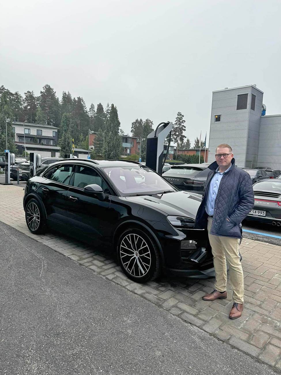 Electric Macan EV First Delivery (Customer) of Macan EV today Sep 18! 👍 macan ev delivery finland