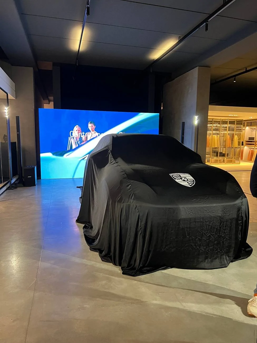 Electric Macan EV Italian official unveiling 2024 09 19 - Porsche Como IMG_4837