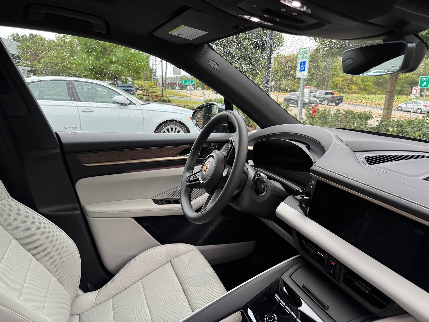 Electric Macan EV VOLCANO GREY Macan EV Photos Thread IMG_1091