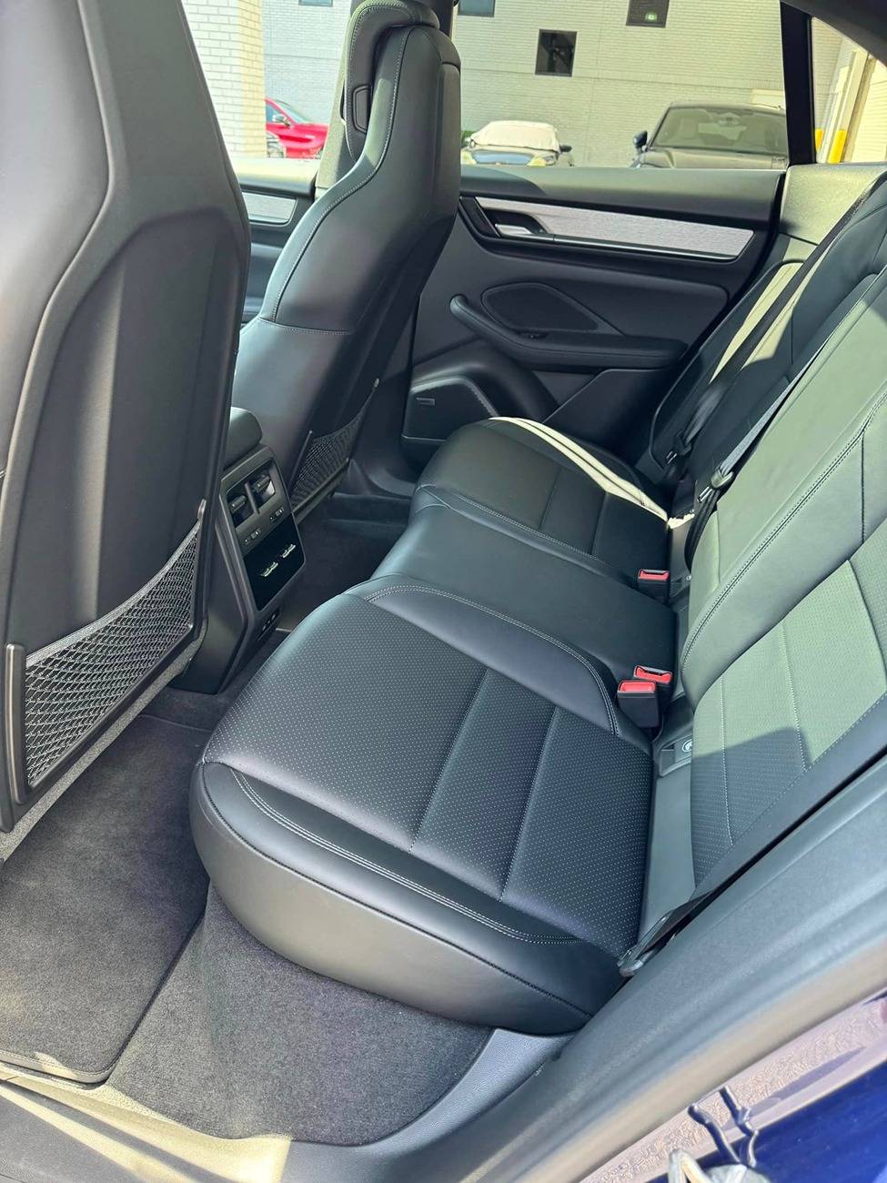 Electric Macan EV GENTIAN BLUE Macan EV Photos gentian blue macan 4 ev 3