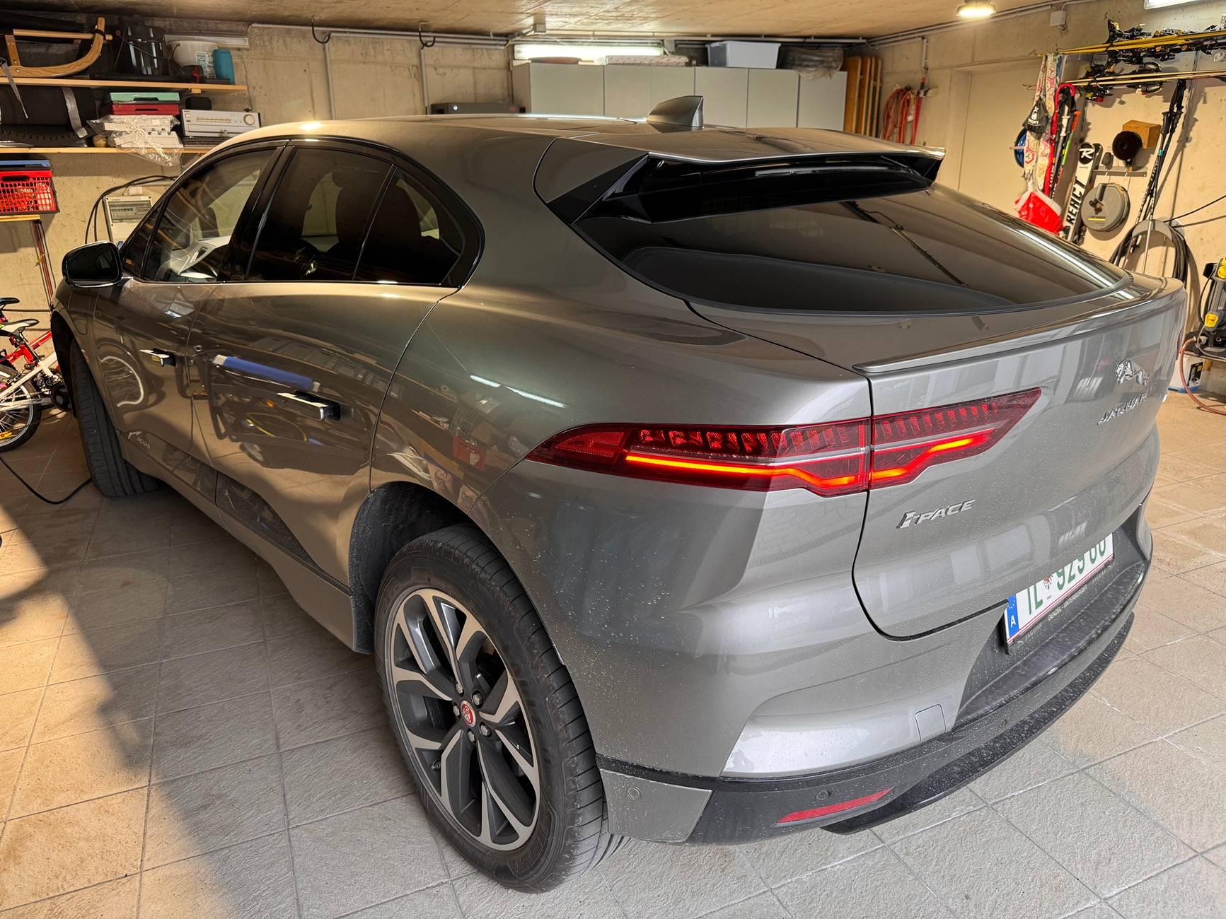 Electric Macan EV VOLCANO GREY Macan EV Photos Thread IMG_7834