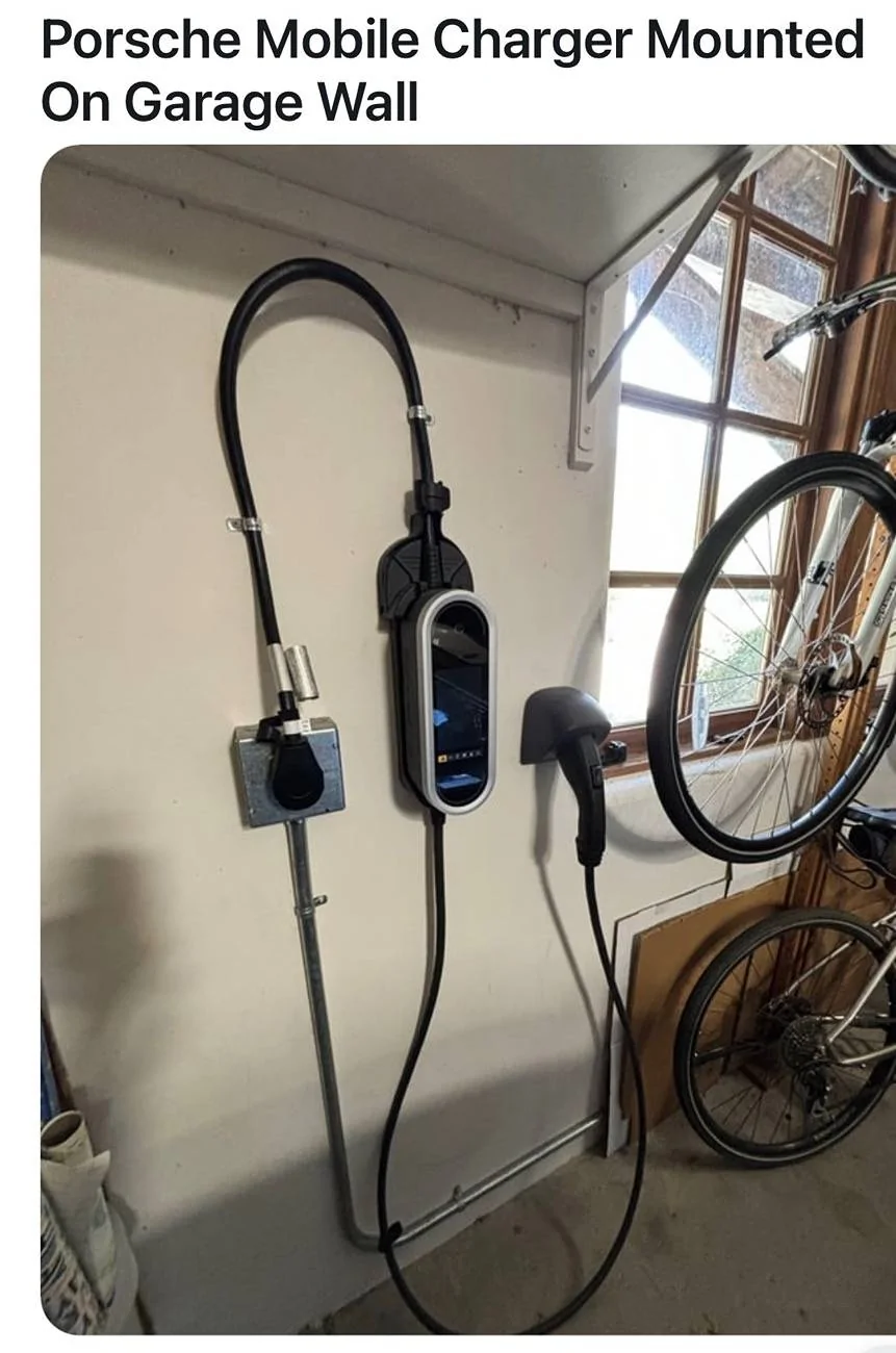 Electric Macan EV EVSE included with 2024/2025 Macan EV's IMG_0936