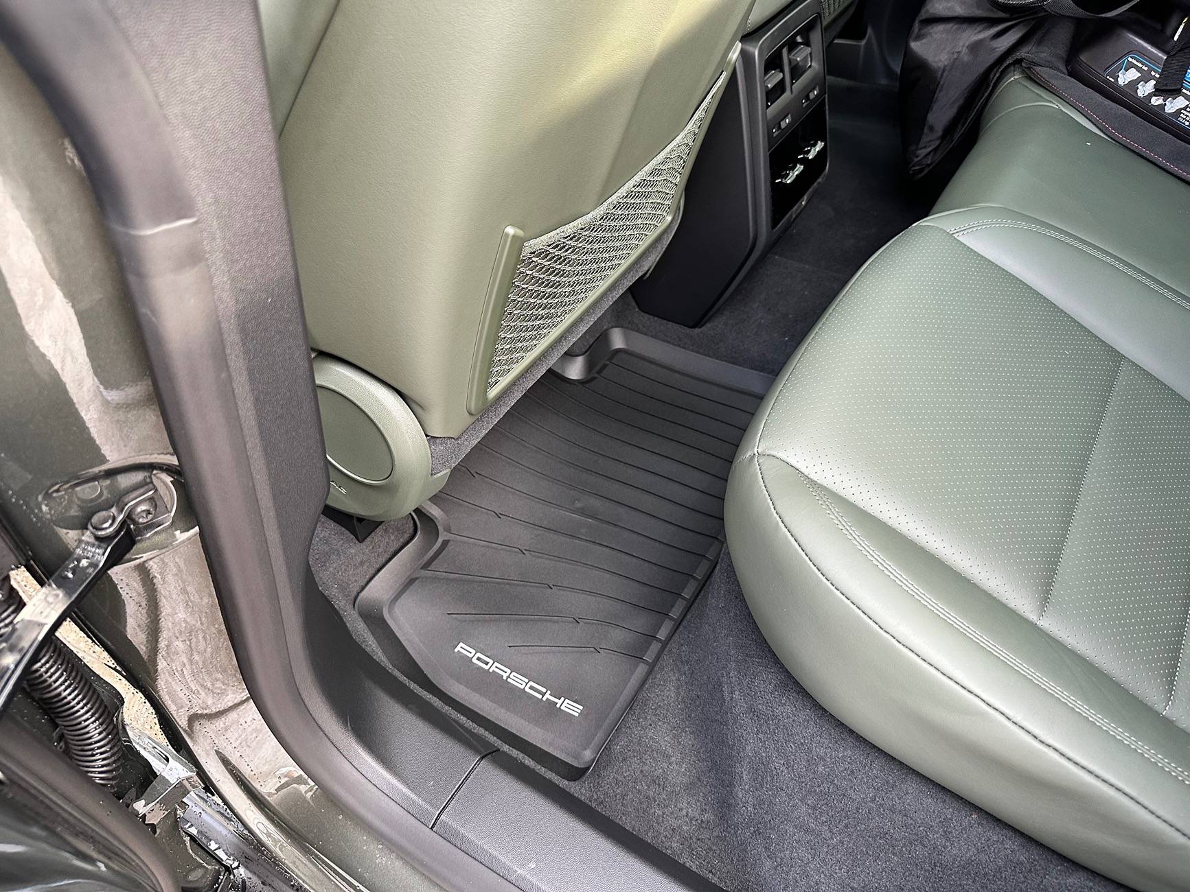 Electric Macan EV OEM Rubber All-Weather Floor Mats and Cargo Tray - installed photos IMG_4642