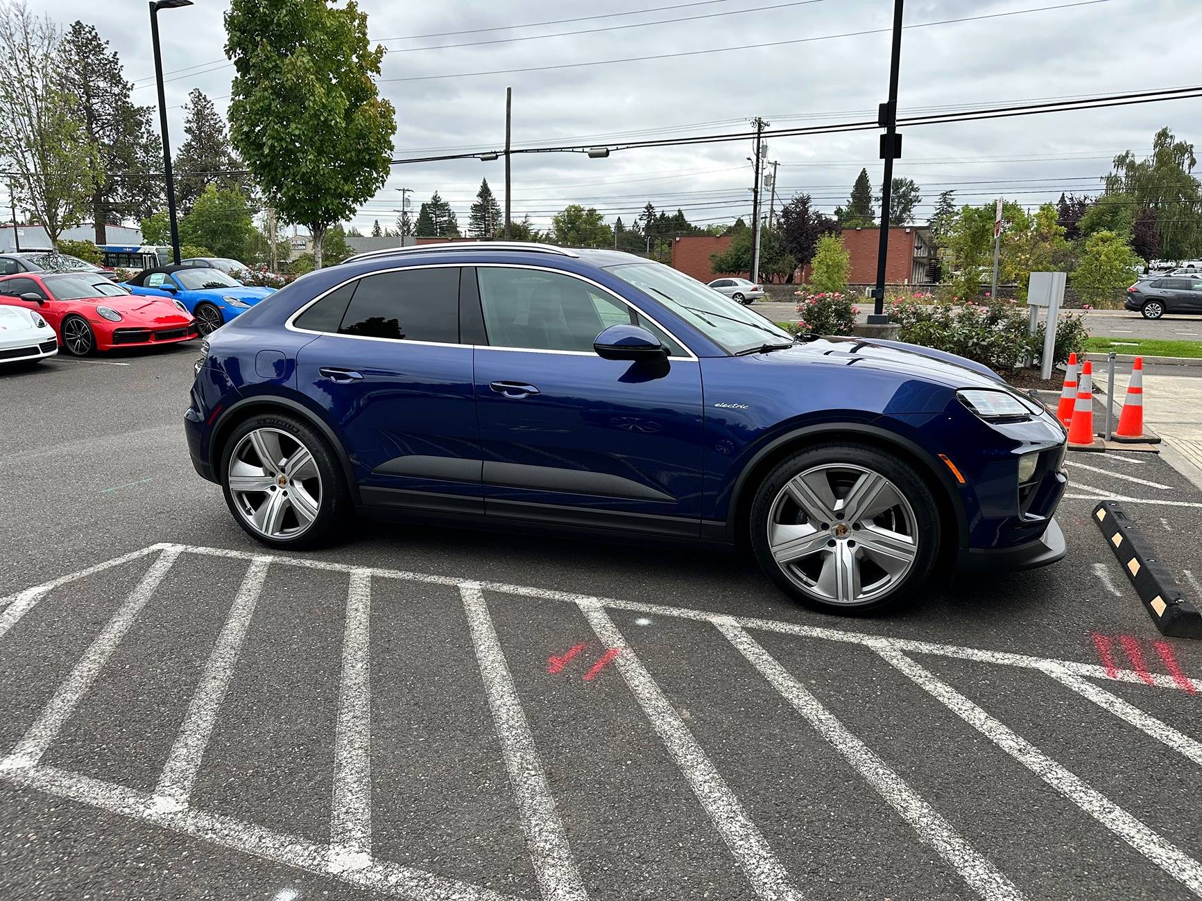 Electric Macan EV Post dealerships / locations with Macan EV available for public viewing 🙋🏻‍♂️ IMG_4589