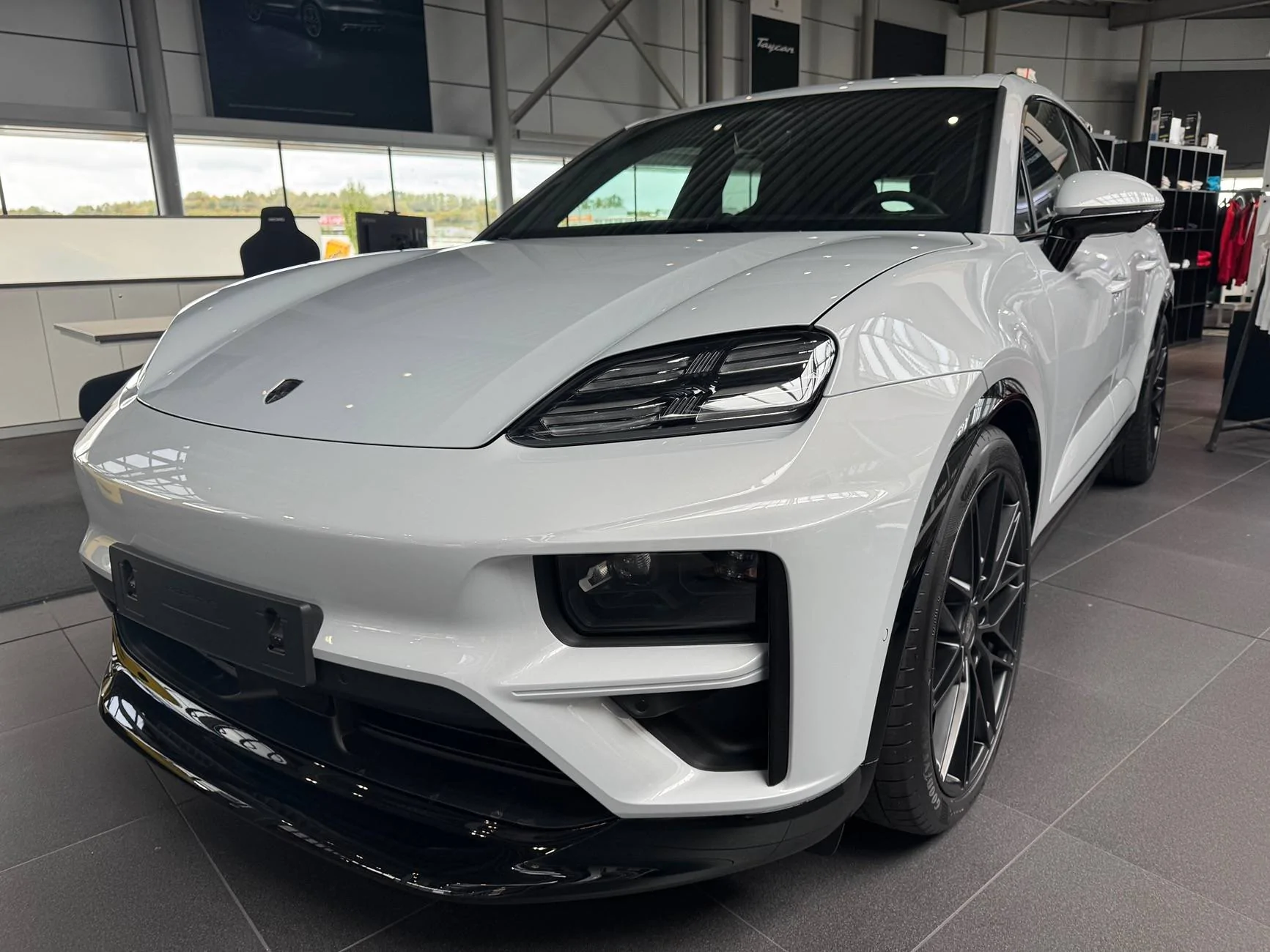 Electric Macan EV ICE GREY Macan EV Photos Thread IMG_6287