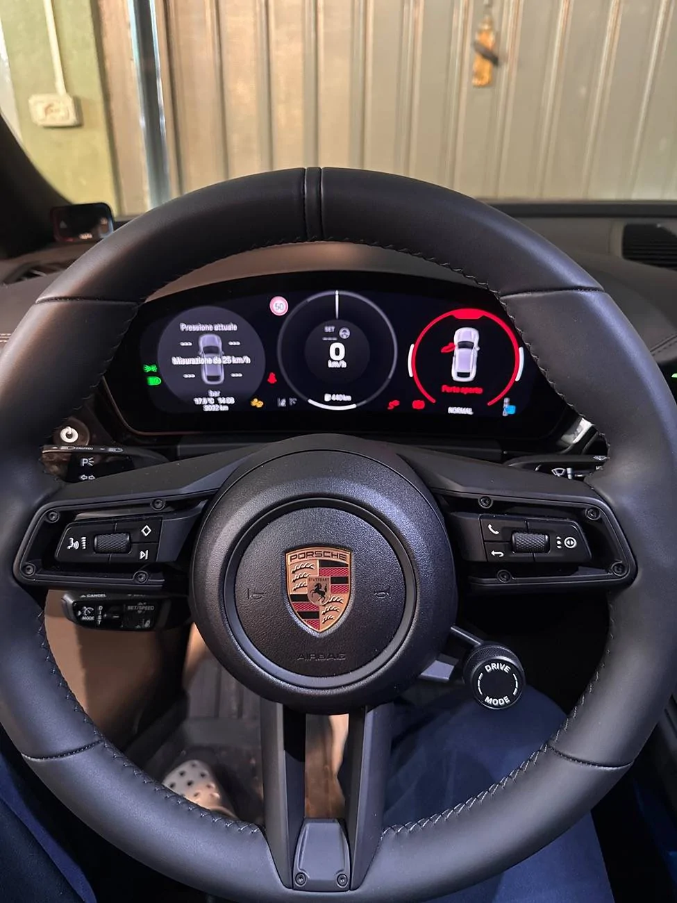 Electric Macan EV GT Sport vs Standard Steering Wheel on Non-Turbo EVs imag