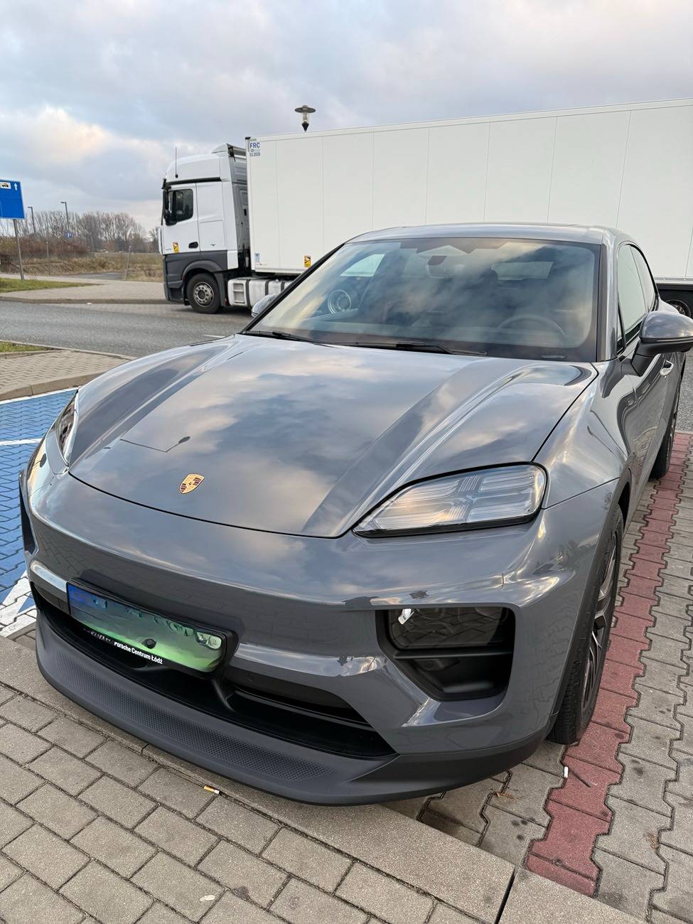Electric Macan EV Just received my 4S Macan EV in Slate Grey Neo -- first impressions macan2