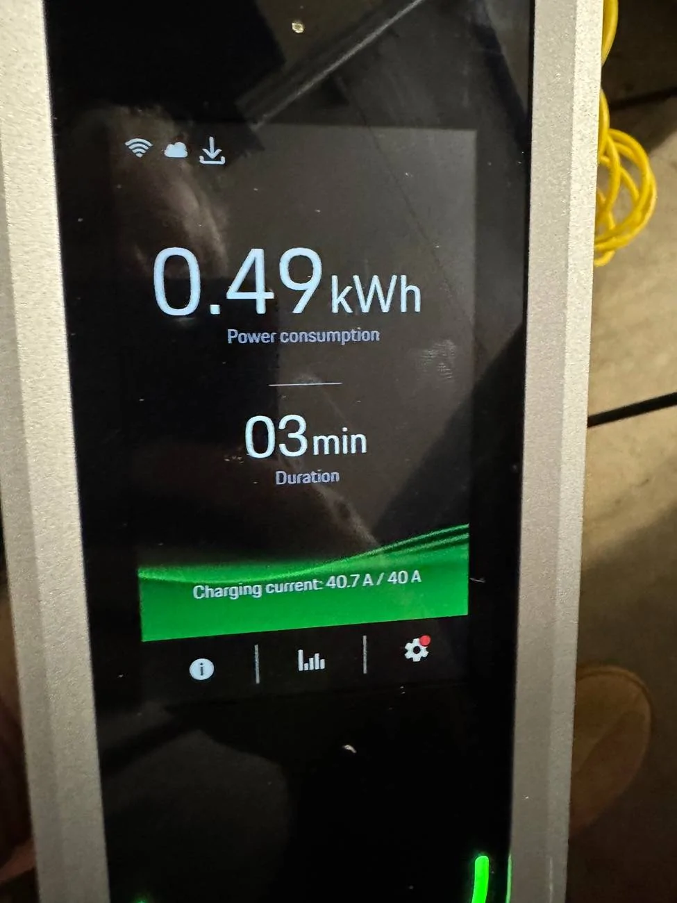 Electric Macan EV [North American] - Macan does NOT support 11 kW charging??? Home / Residential charging update (using Tesla Universal Wall Charger) IMG_4406