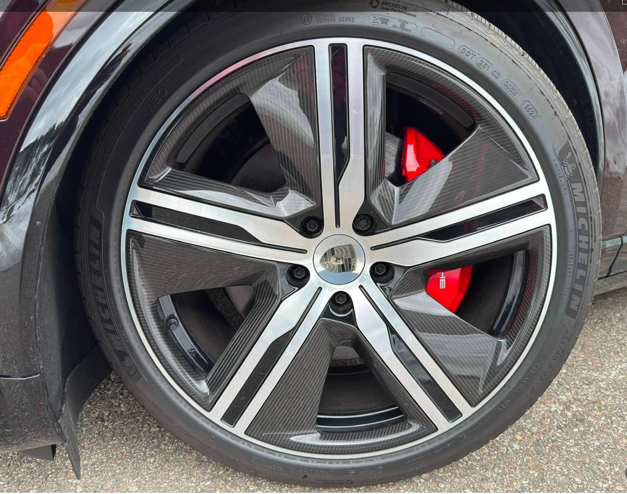 Electric Macan EV How do the visible carbon fiber sides blades work with the visible carbon fiber wheels? IMG_0314