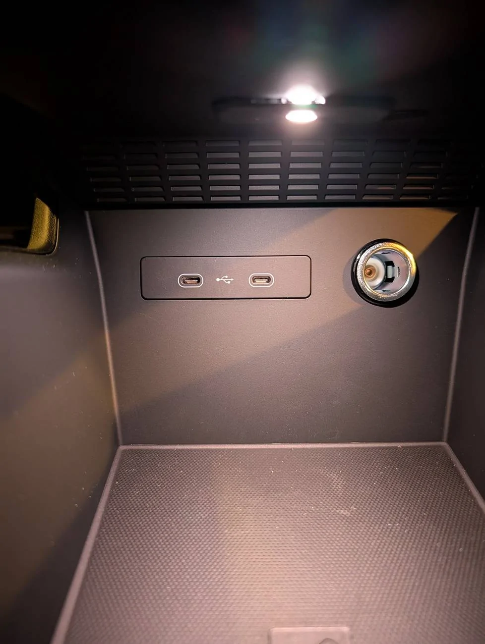 Electric Macan EV 12V Socket Cover? PXL_20241217_151719787