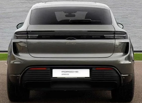 Electric Macan EV Macan EV Turbo build: anything missing? Screenshot 2024-12-19 at 13.04.39