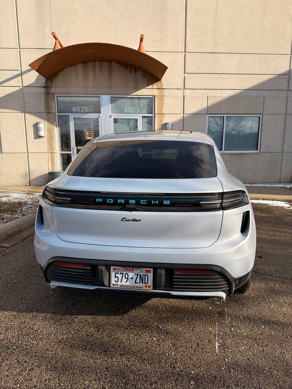 Electric Macan EV My new Ice Grey Turbo Macan EV IMG_0471