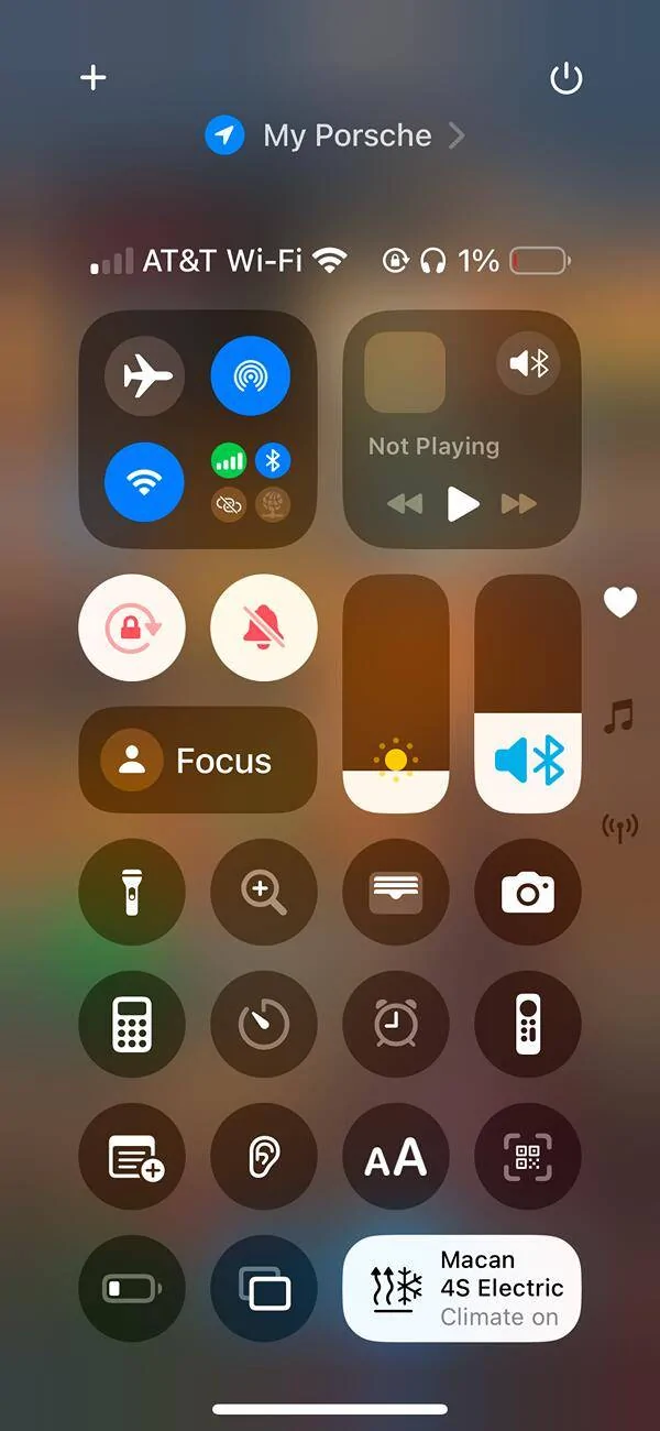 Electric Macan EV UPDATE: New My Porsche app version (14.0.2) now available. Fixes generic vehicle image problem IMG_1763