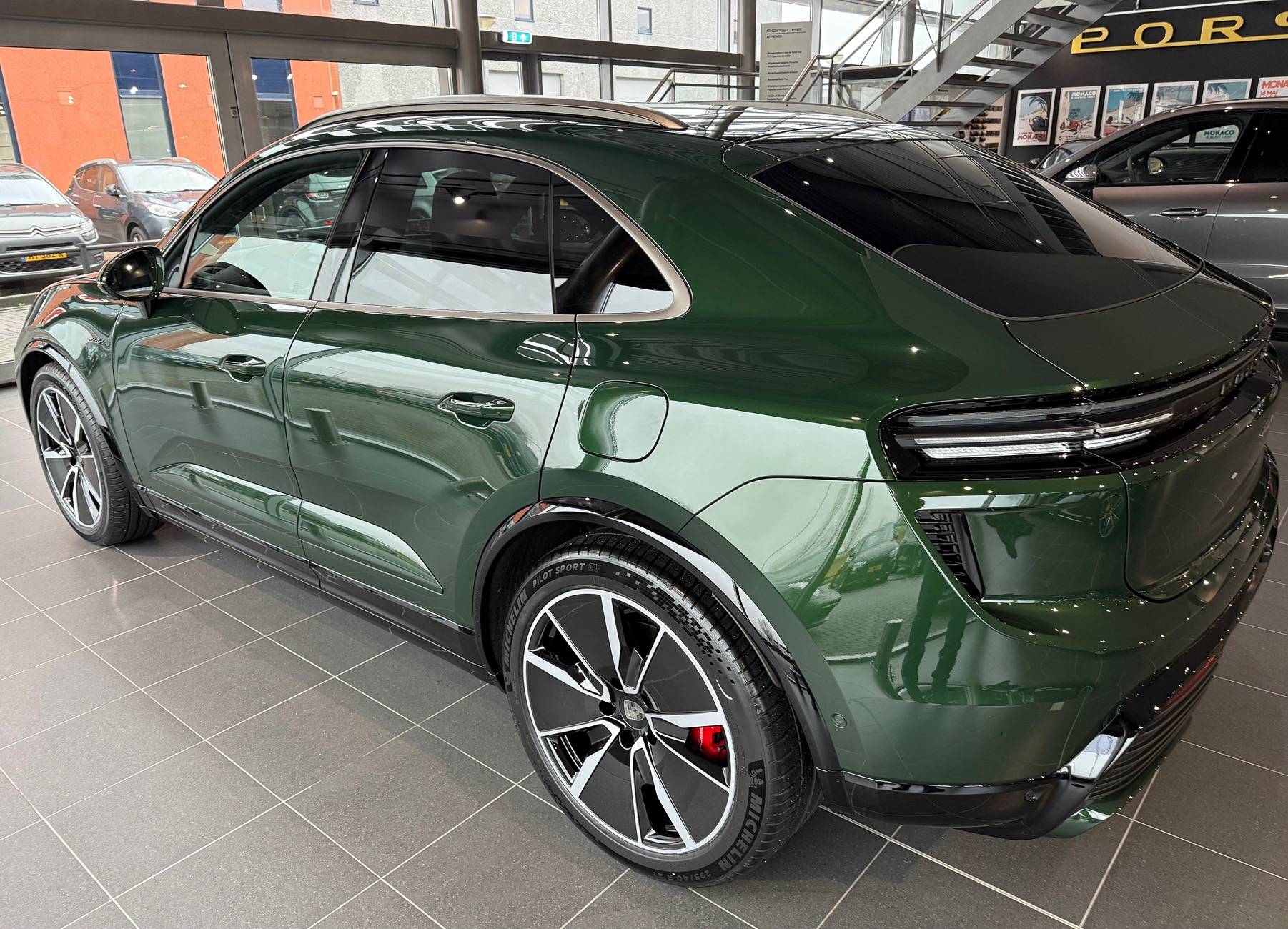Electric Macan EV OAK GREEN Macan EV Photos Thread IMG_8068