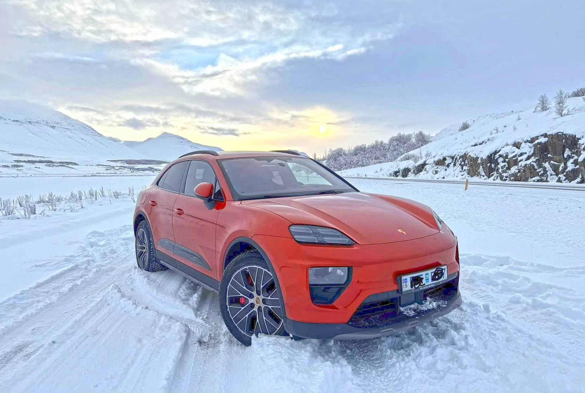 Electric Macan EV Random daily Macan EV photos - post yours! 🤳 475801477_3958357907734859_8151035834592344924_n