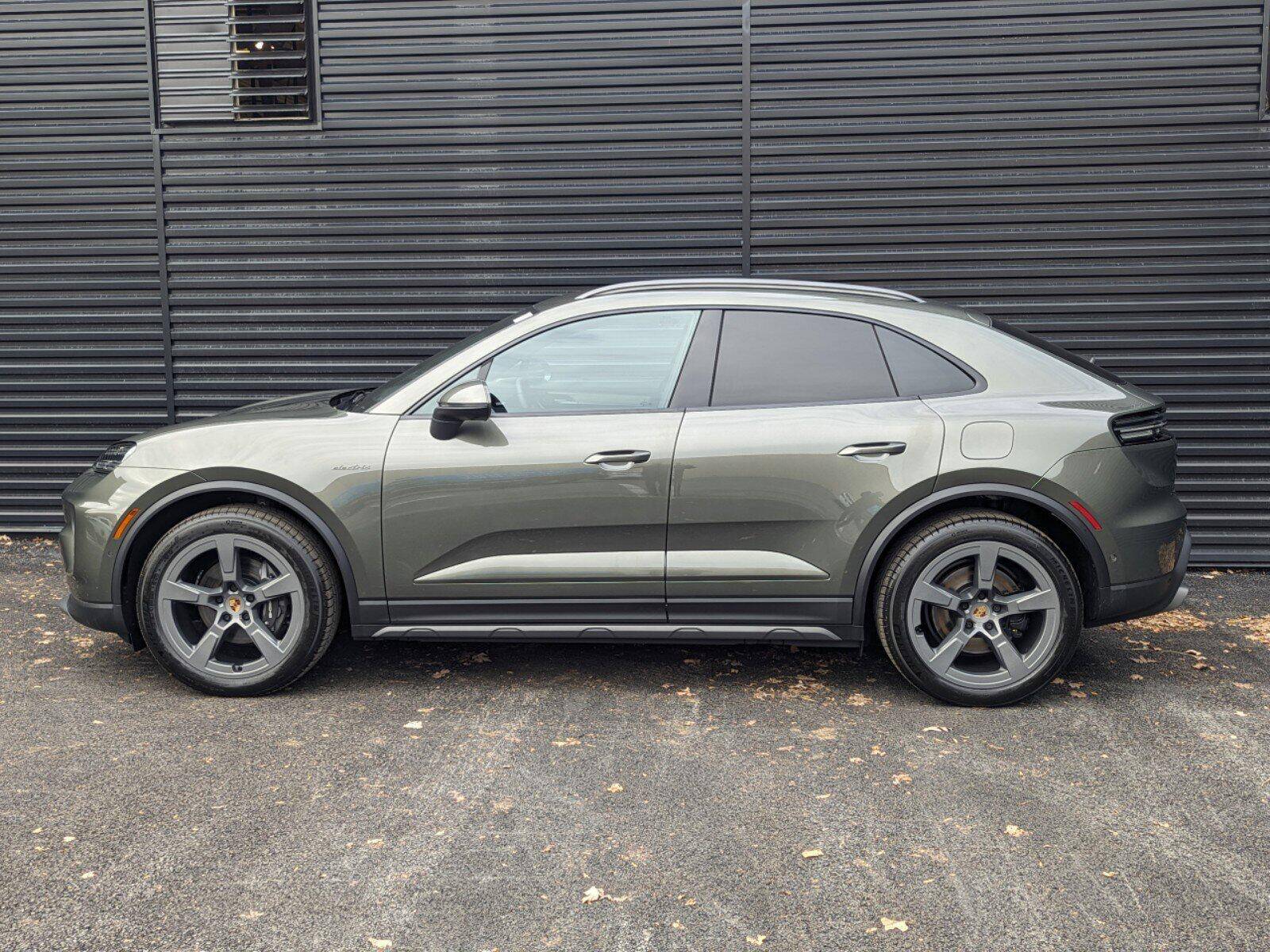 Electric Macan EV Loaded 4S or lean Turbo? 1738621601669-u1