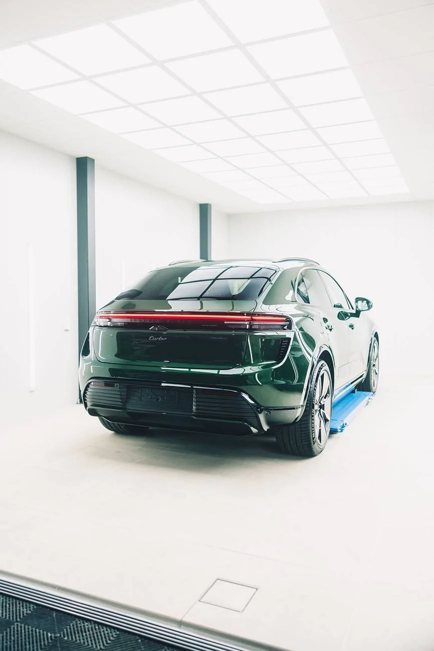 Electric Macan EV OAK GREEN Macan EV Photos Thread 3a7d2d38-79b9-4252-b50c-479d3ffcee6d
